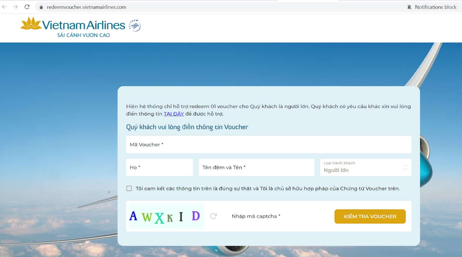 Hướng dẫn hoàn đổi vé Vietnam Airlines về tài khoản - Điền thông tin cá nhân