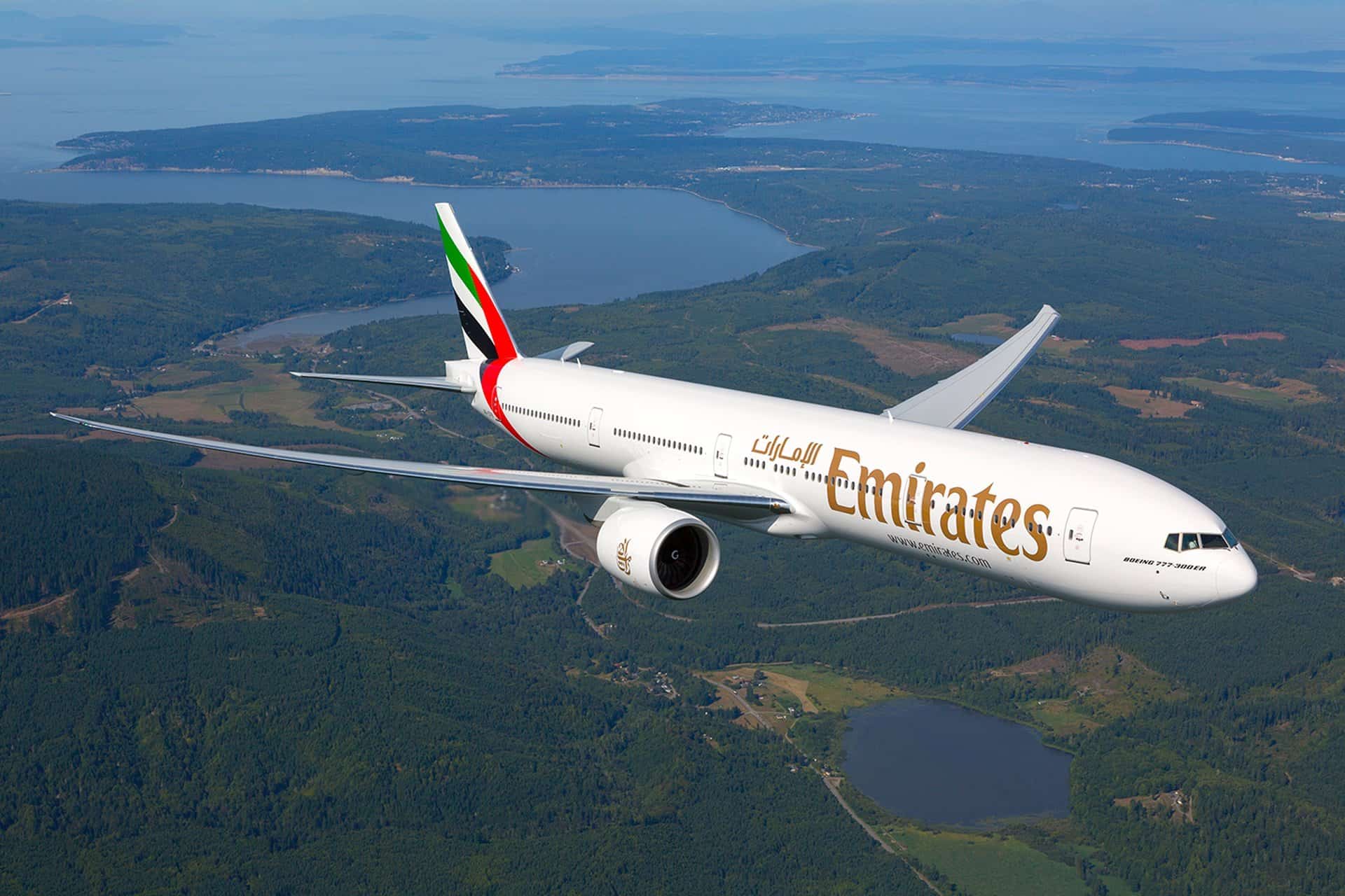 Vé máy bay đi Thụy Điển - Hãng hàng không Emirates Airlines