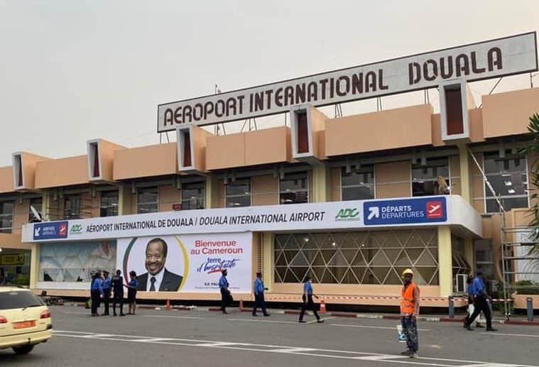 Sân bay quốc tế Douala, Cameroon.