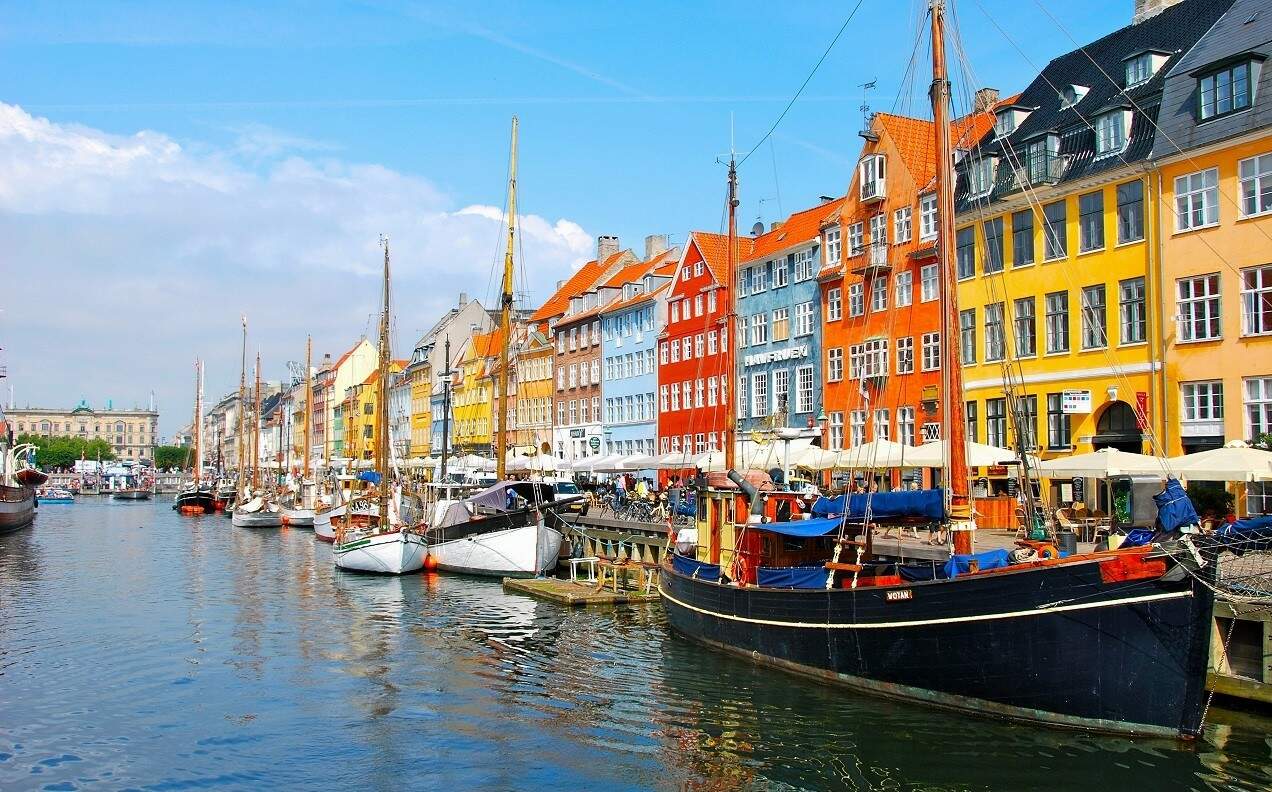Vé máy bay đi Đan Mạch giá rẻ tốt nhất - Lịch bay 2022