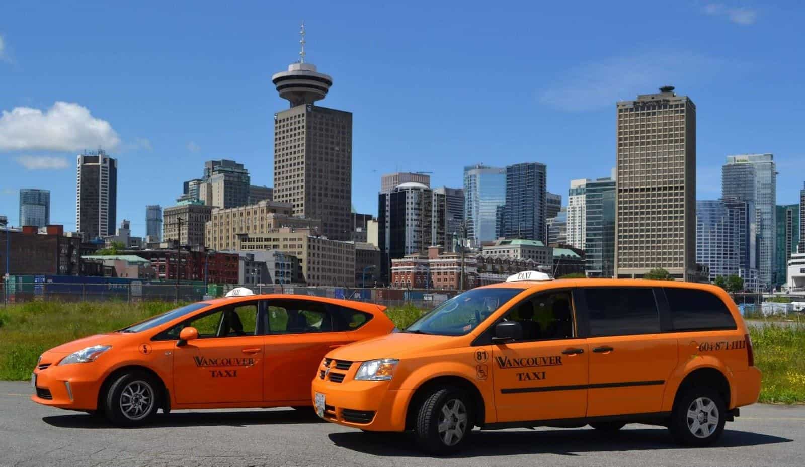 Di chuyển từ sân bay về trung tâm thành phố Vancouver bằng taxi