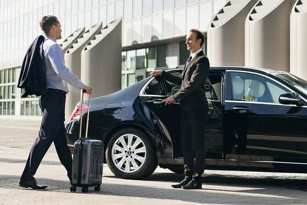 Private Car from Hanoi Airport to Ha Long Bay