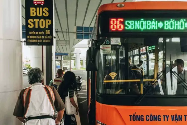 Old Quarter to Hanoi Airport By Bus
