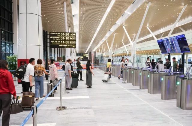 A Complete Guide to Transit in Ho Chi Minh Airport (2026)