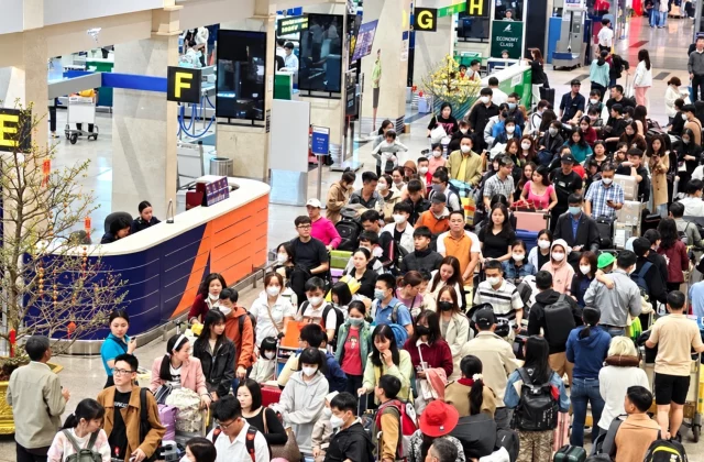 Is Tan Son Nhat Airport Fast Track Worth It?
